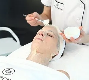 vitamin c brightening boost facial vitamin c, brightening, radiance, facial, germaine de capuccini, skincare, treatment, beauty salon, surrey, chertsey, kallea